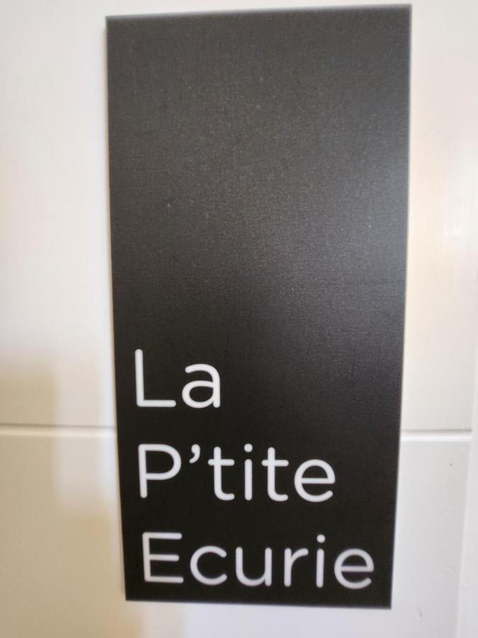 Saint-Jean-de-LiversayLa P'Tite Ecurie公寓 外观 照片